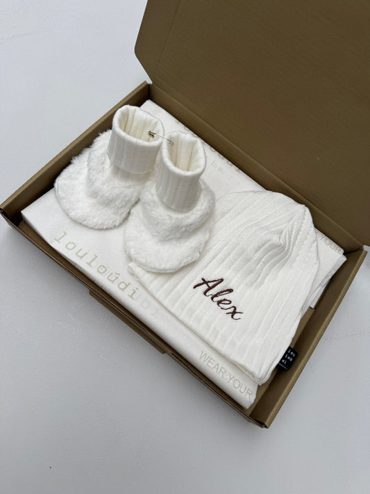 Personalized Giftbox - Luxe Baby Essentials Small - kleur Milk white