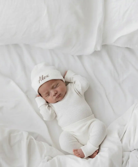 Personalized Giftbox - Luxe Baby Essentials Medium - kleur Milk white