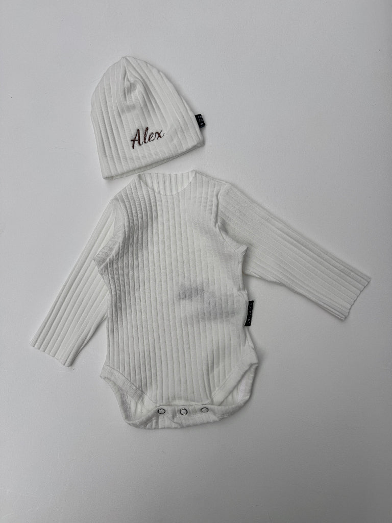 Personalized Giftbox - Luxe Baby Essentials Medium - kleur Milk white