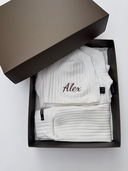 Personalized Giftbox - Luxe Baby Essentials Medium - kleur Milk white