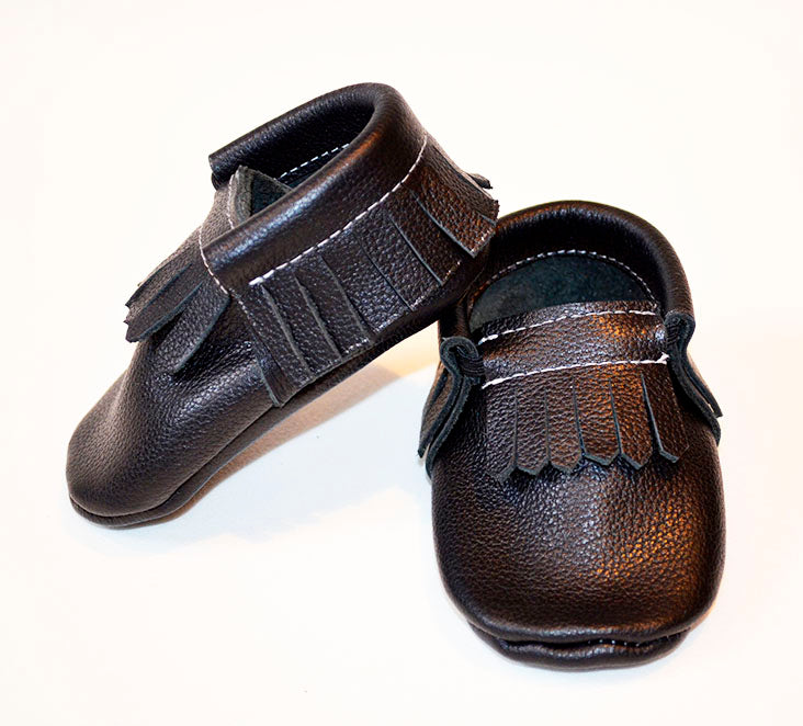 Pattern leather baby moccasins